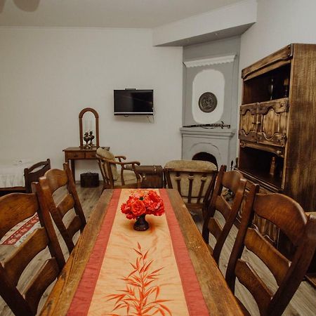 Larda Hotel Mestia Ngoại thất bức ảnh