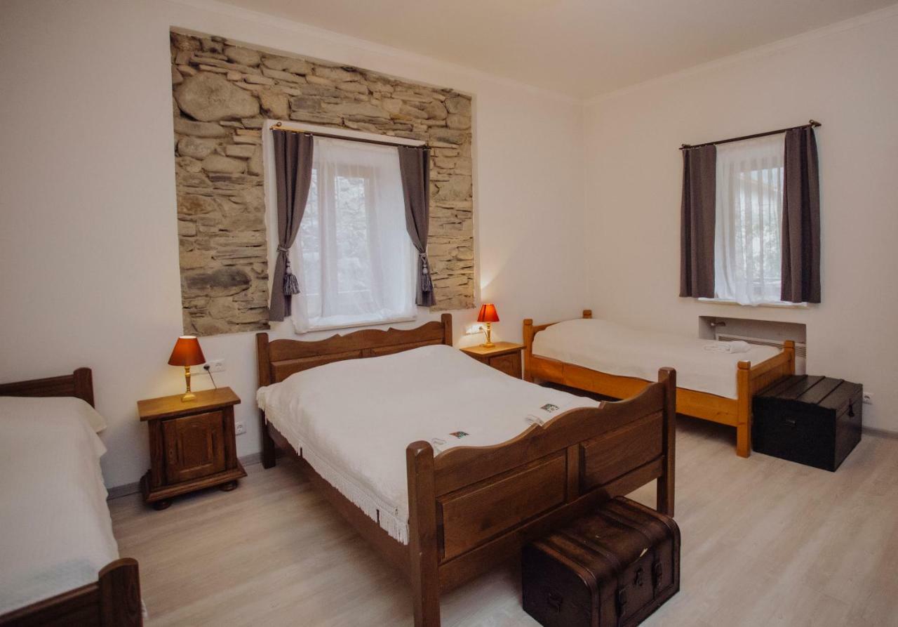 Larda Hotel Mestia Ngoại thất bức ảnh