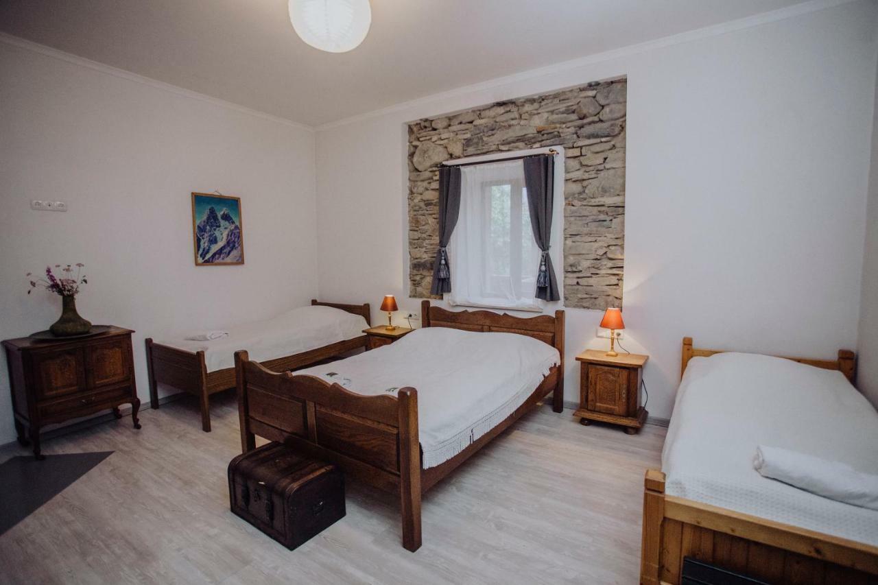 Larda Hotel Mestia Ngoại thất bức ảnh